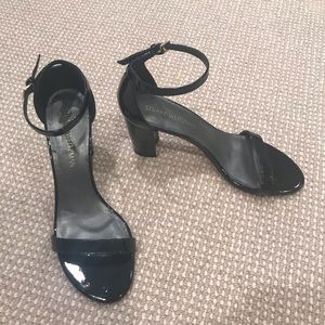 STUART WEIZTMAN NEARLYNUDE SANDAL BLACK PATENT